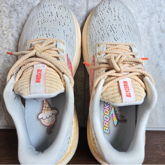 Brooks Glycerin 21 LE Vanilla Sprinkles Special Edition Womens Sneakers Size 7.5 - Picture 4 of 5